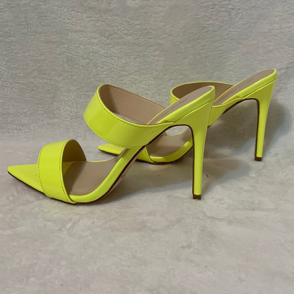 Anne Michelle Neon Yellow Heals Size 8